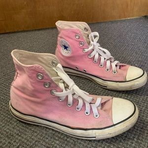 Pink converse